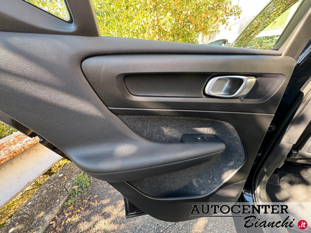 Volvo XC40 1.5 t4 recharge phev Plus Bright auto