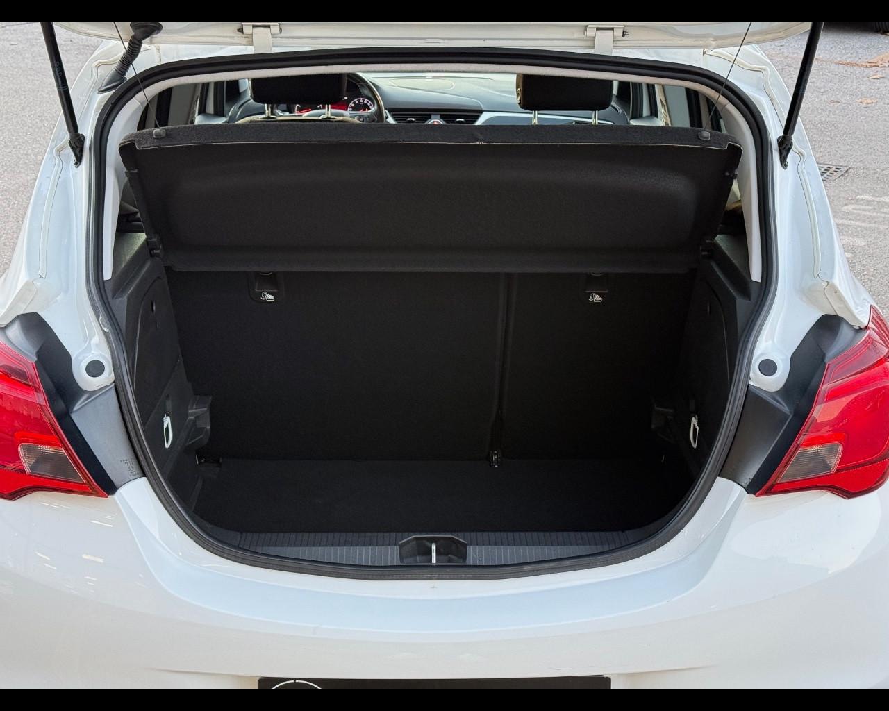 OPEL Corsa 5ª serie - Corsa 1.4 90CV 5 porte b-Color