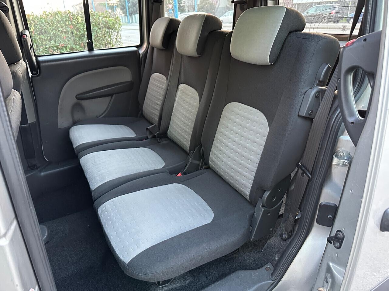 Fiat Doblò 1.3 Multijet 7 POSTI GANCIO TRAINO NEOPATENTATI