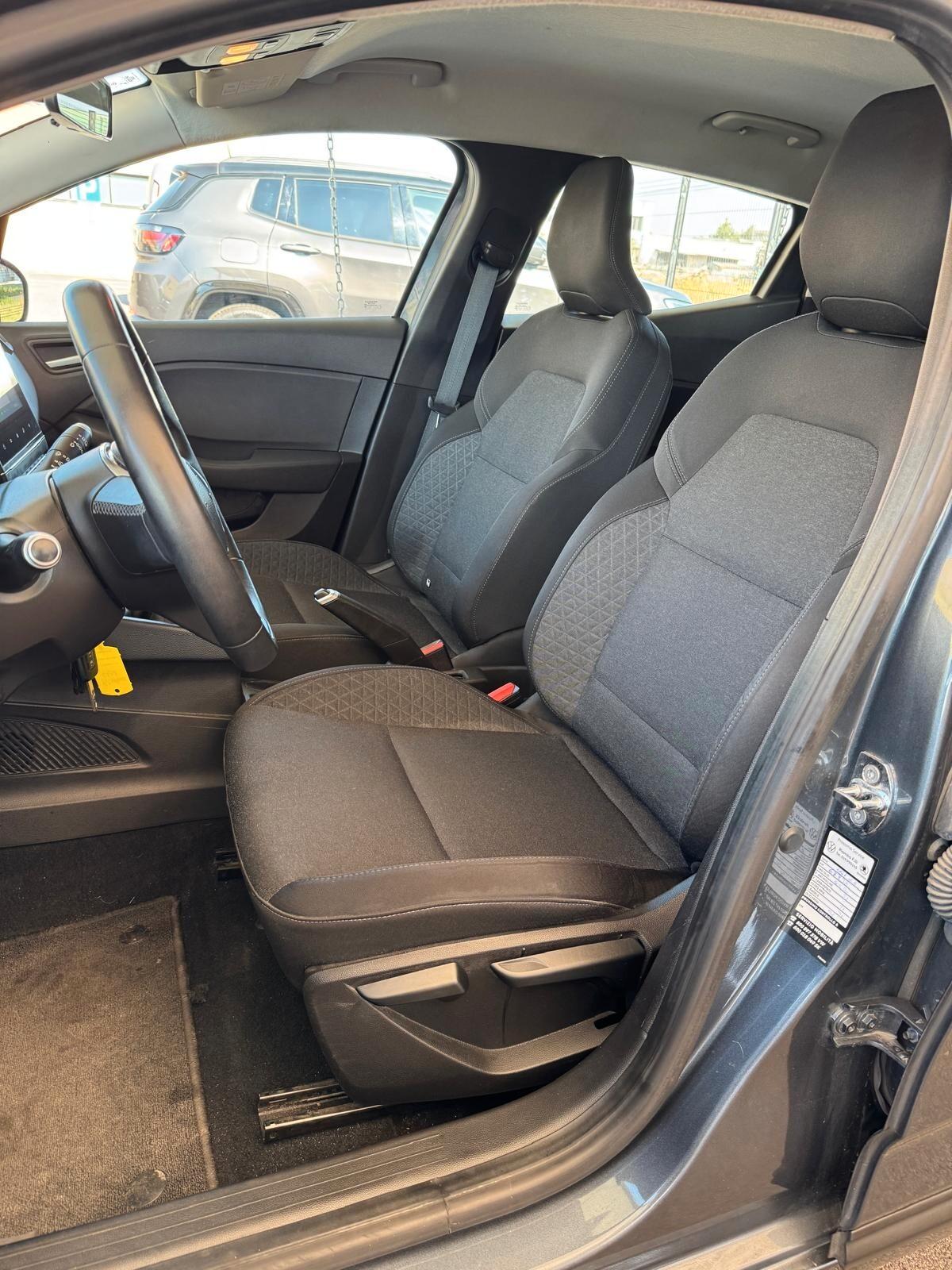 Renault Clio TCe 90 CV 5 porte Business ok neopatentati