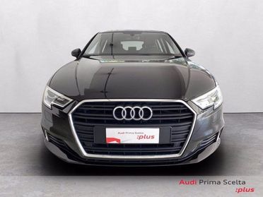 AUDI A3 Sedan 35 TDI S tronic Business 7M