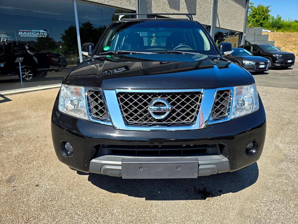 Nissan Navara 2.5 dCi 190CV "LE"