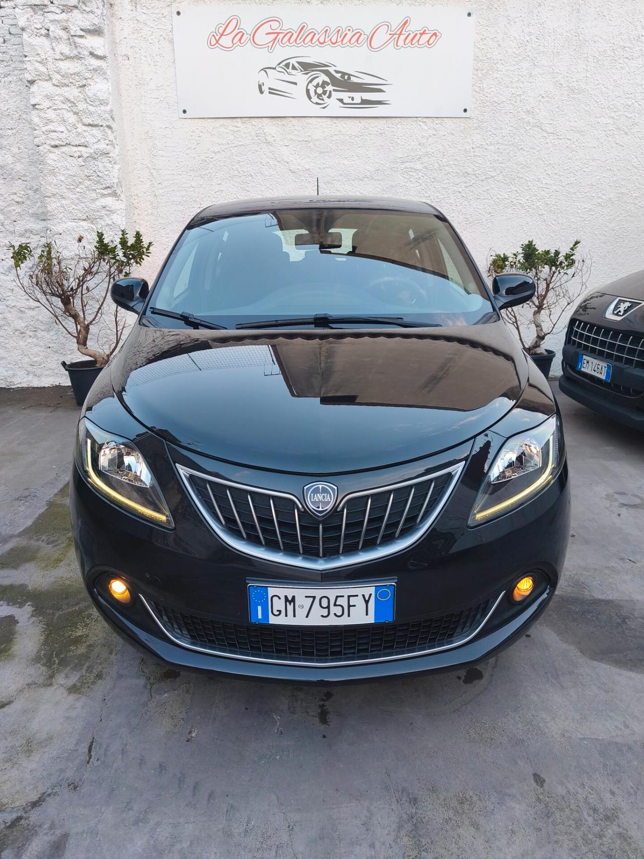 Lancia Ypsilon 1.0 FireFly 5 porte S&S Hybrid Alberta Ferretti