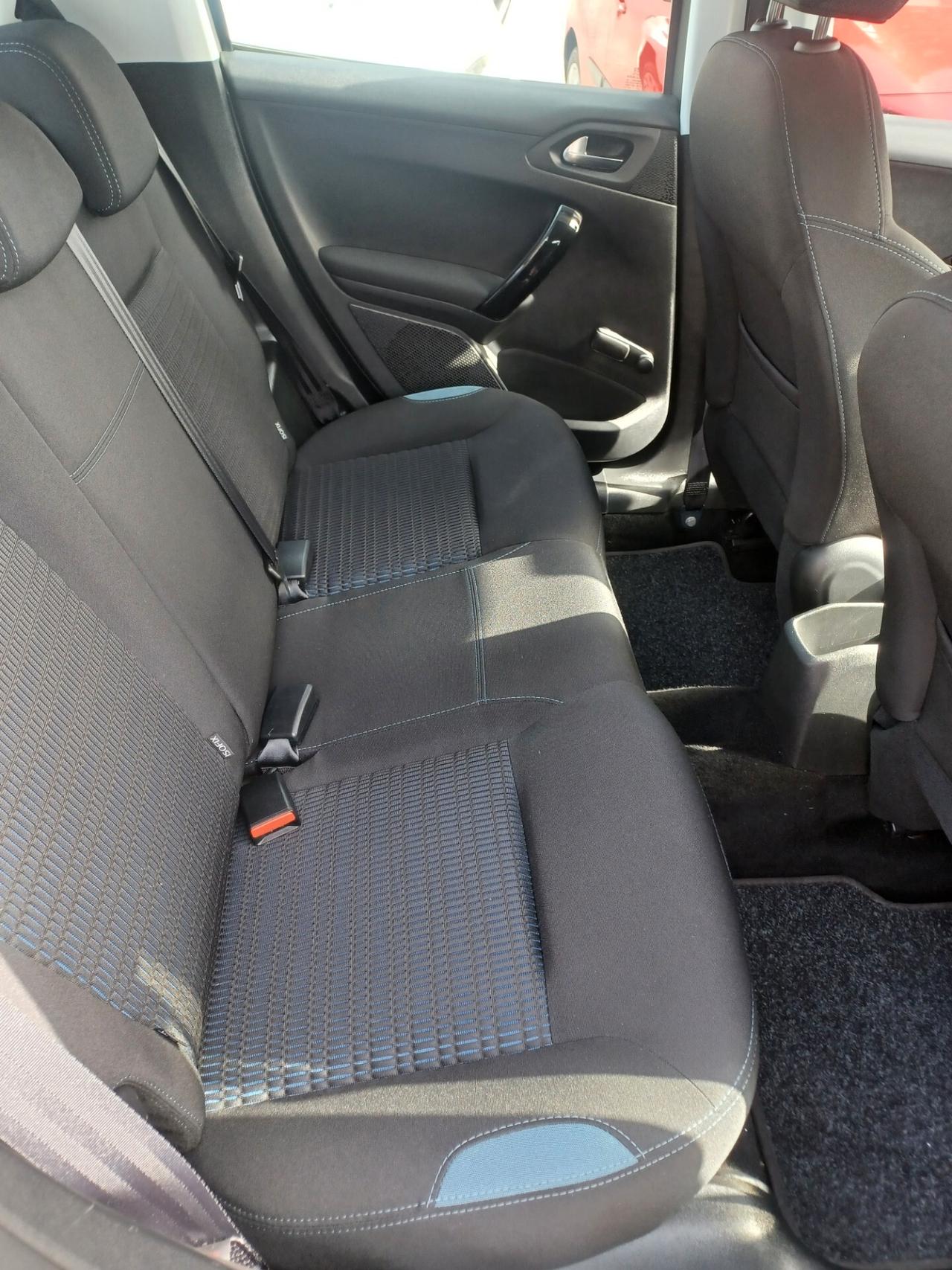 Peugeot 208 1.6 e-HDI 5 porte Allure ANNO 2015