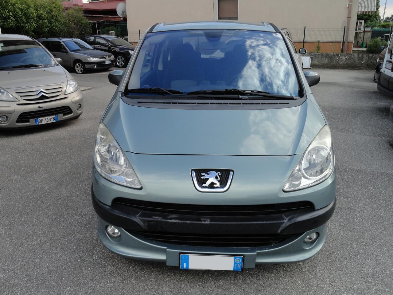 Peugeot 1007 1.4 Trendy