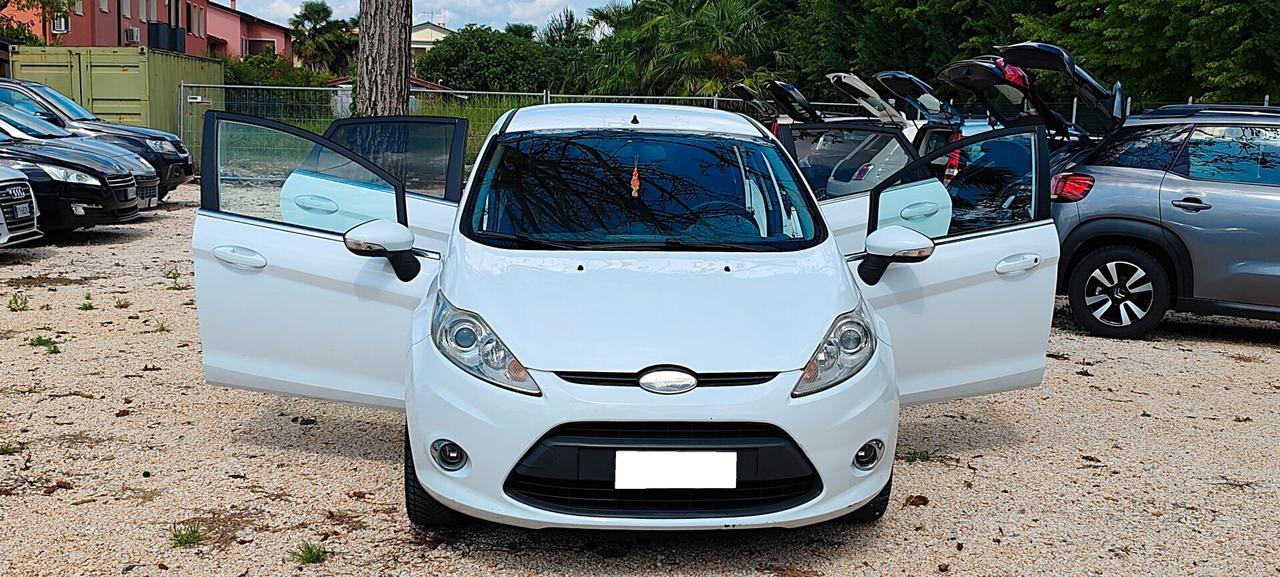 Ford Fiesta 1.2 82 CV 5 porte Titanium