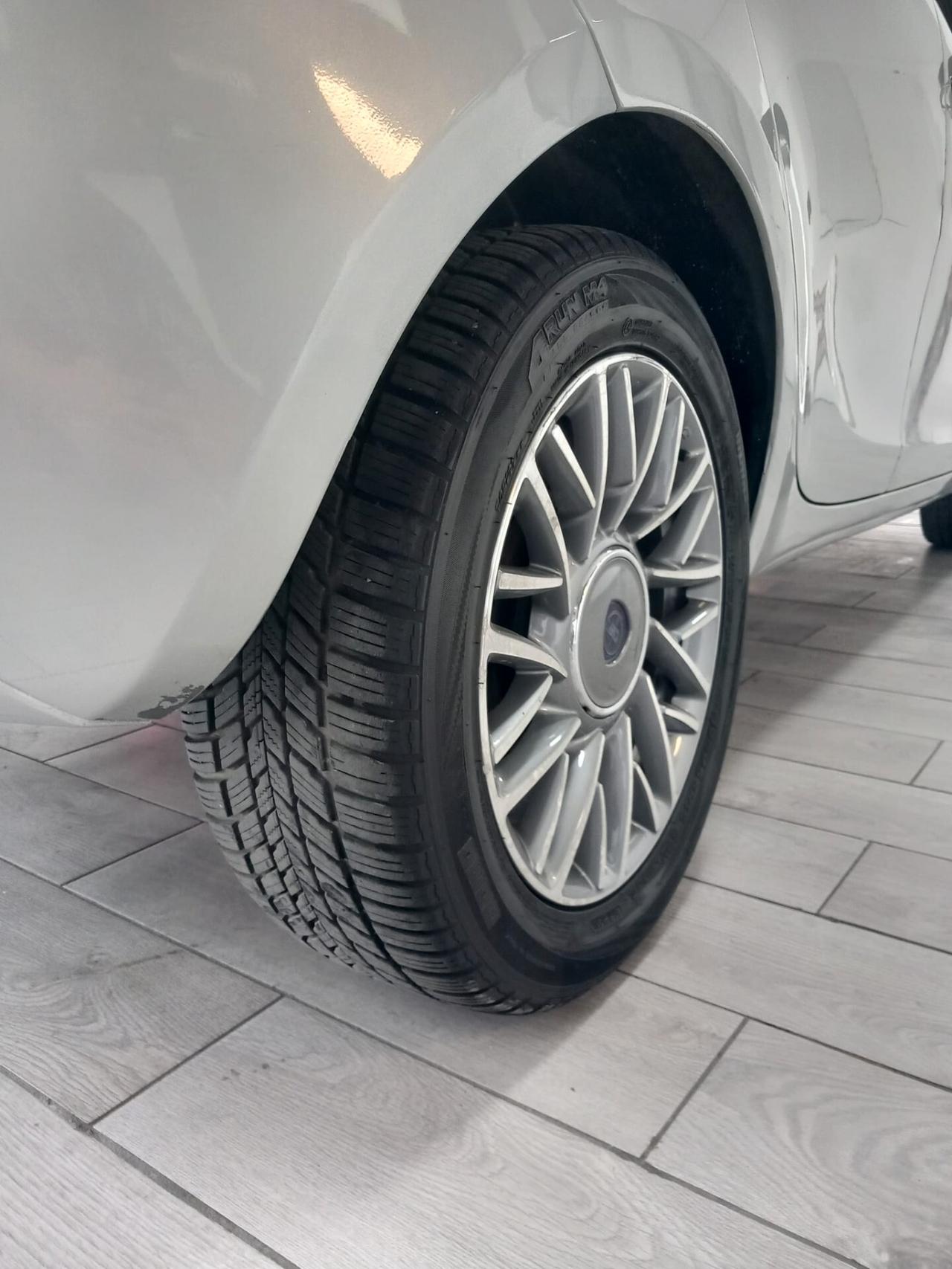 Lancia Ypsilon 1.2 Platinum GPL
