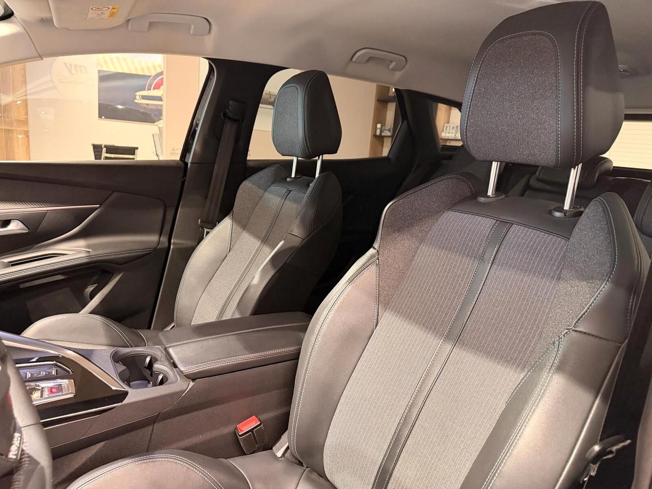 Peugeot 3008 BlueHDi 130 S&S EAT8 Allure Pack