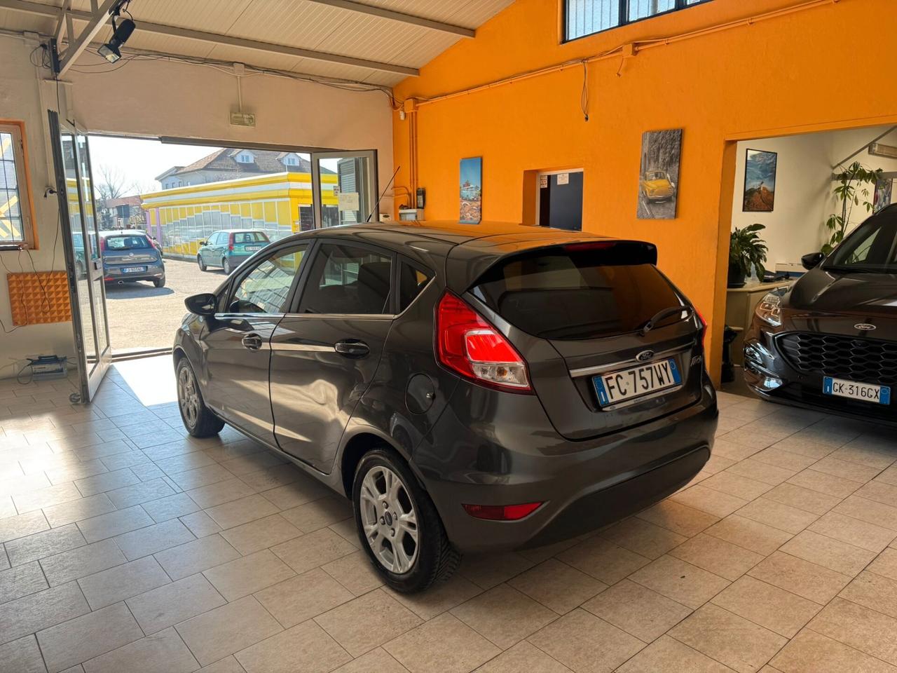 Ford Fiesta 1.2 60CV 5 porte Black & White Edition