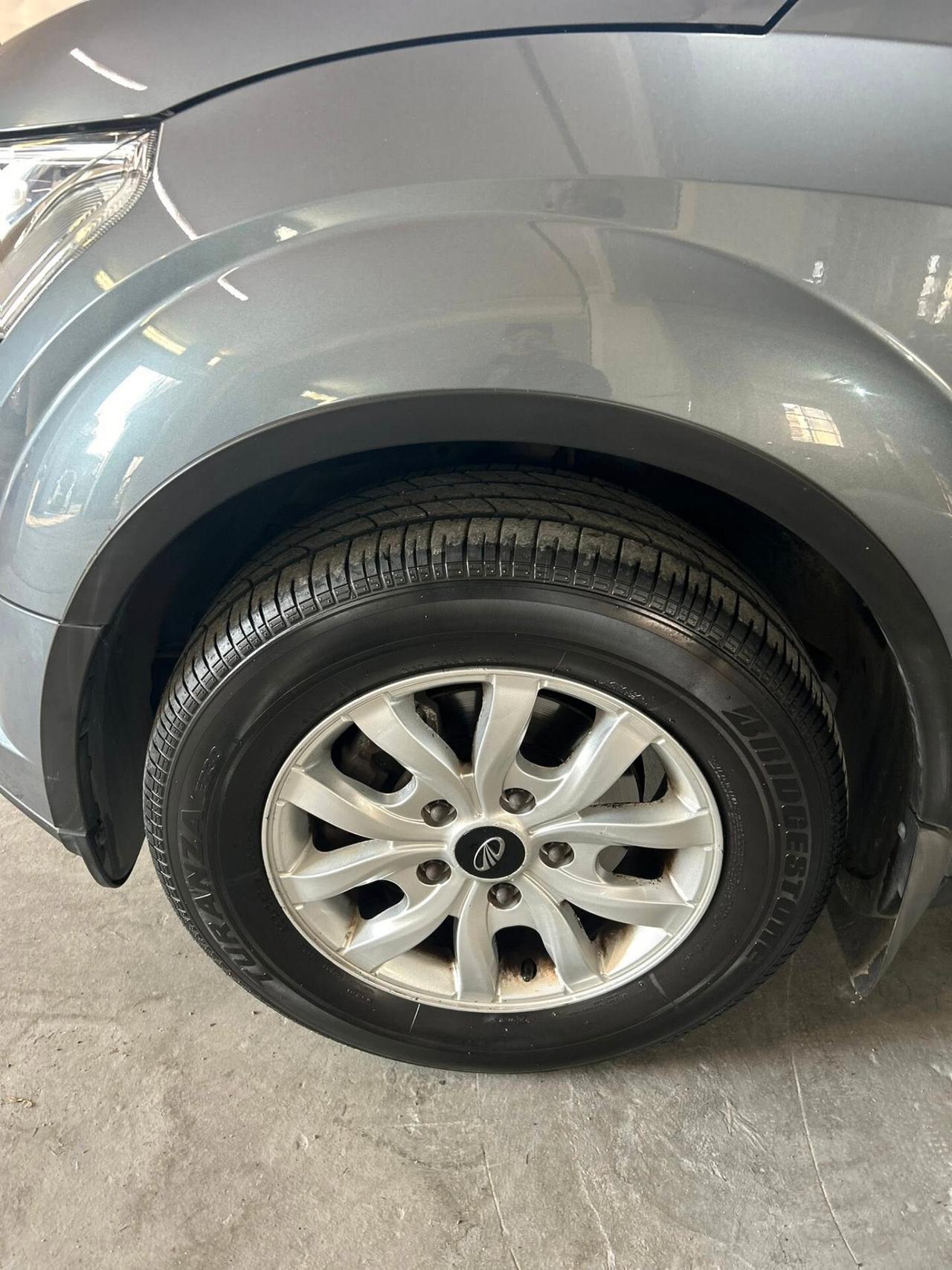 Mahindra XUV500 2.2 4X4 GANCIO TRAINO-7POS-2017