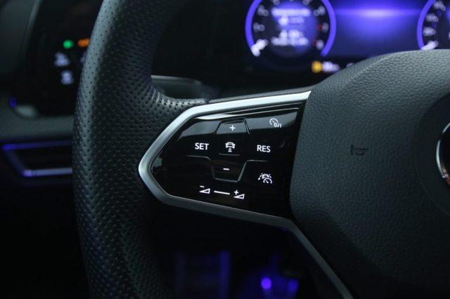 VOLKSWAGEN Golf 1.5 TSI 150 CV EVO ACT R-Line IQ.Light LED
