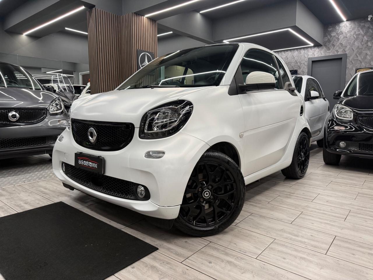 Smart ForTwo 90 0.9 Turbo Prime Parisblue Navi-Kamera-Led