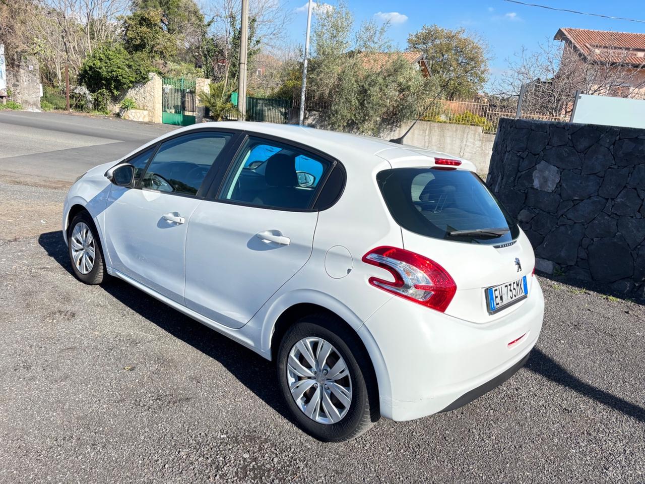 Peugeot 208 1.4 HDi 68 CV 5 porte Active