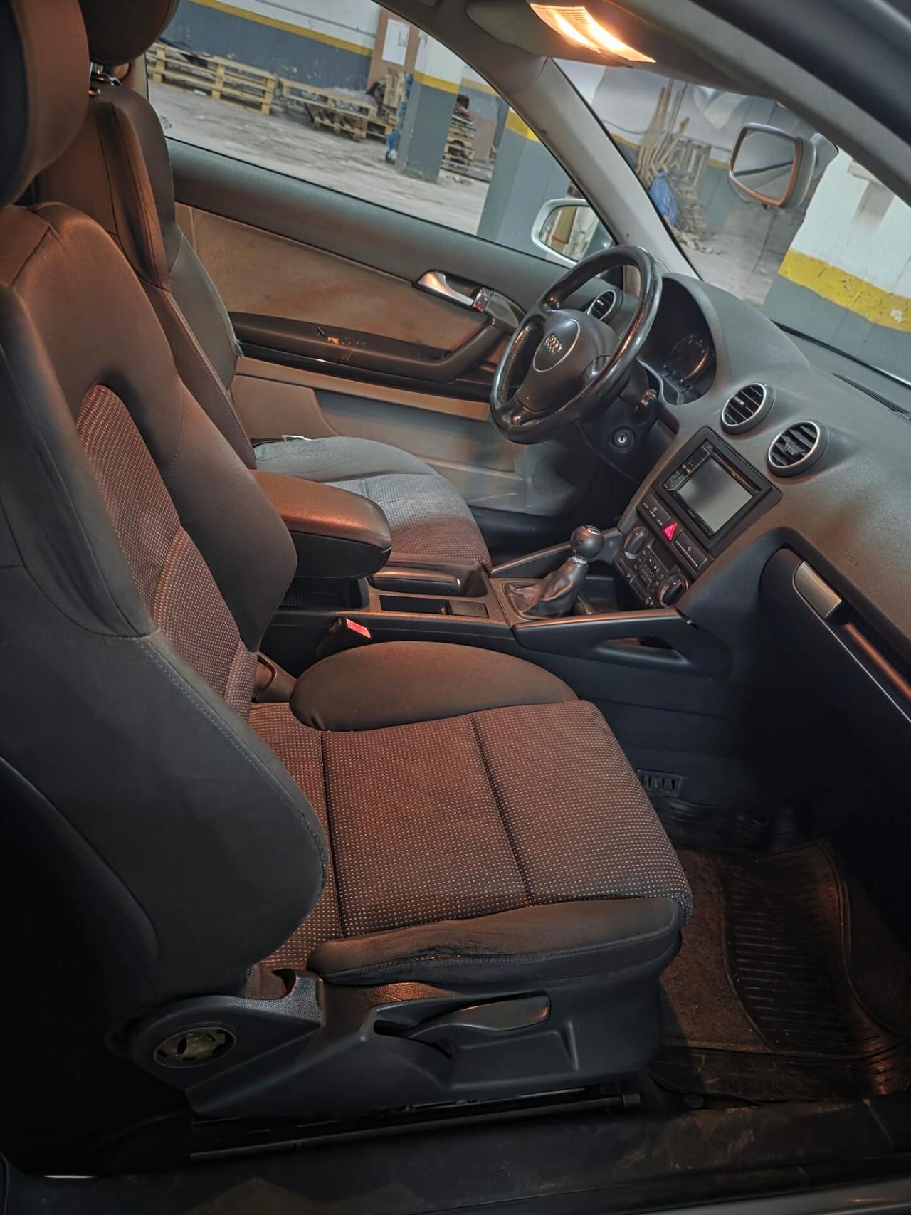 Audi A3 2.0 16V TDI Attraction