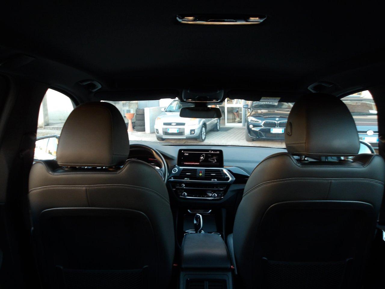 BMW X3 xdrive20d mhev 48V xLine auto