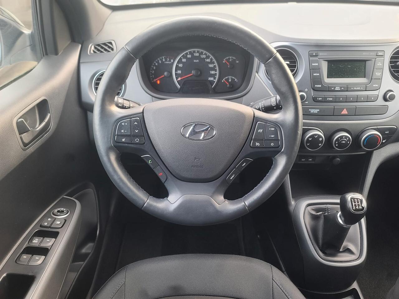 Hyundai i10 1.0 BENZ SOLO 20.000KM