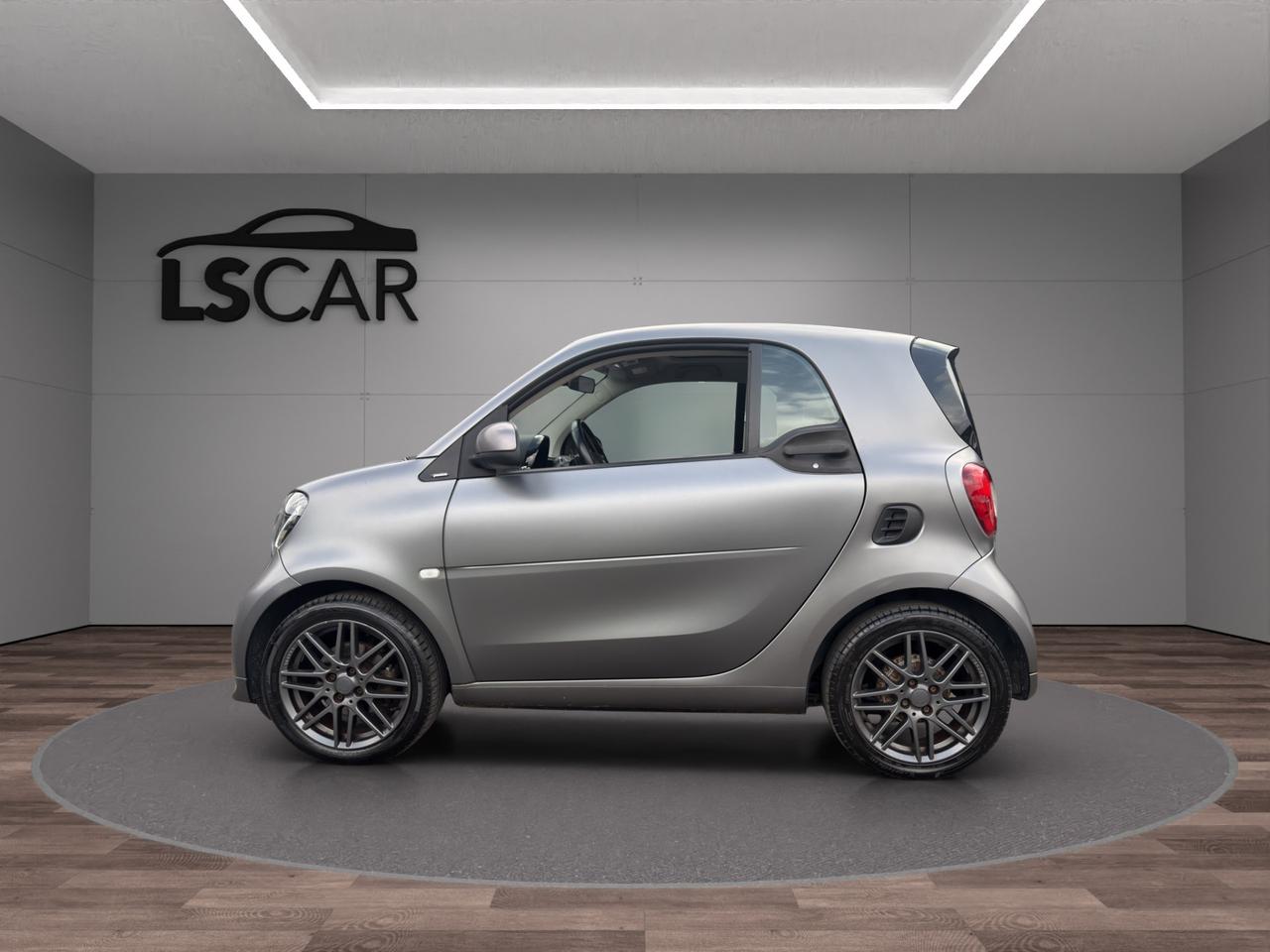 smart forTwo Allestimento BRABUS - Unipro - Promo Finanziamento - Tetto panoramico - LED - Schermo