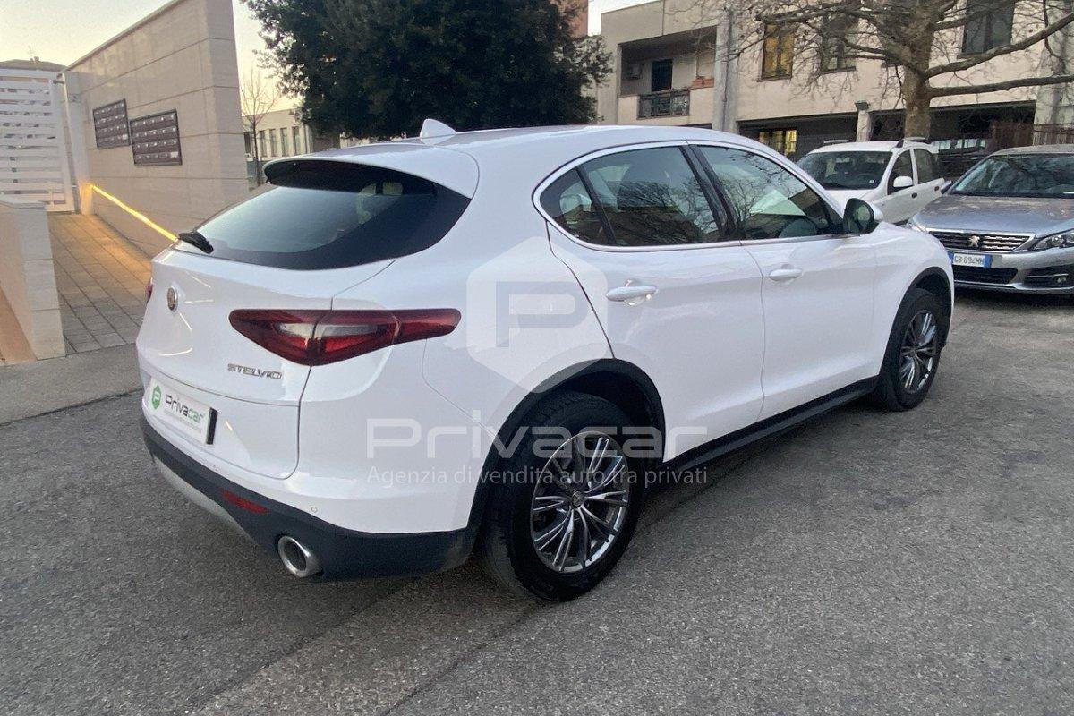 ALFA ROMEO Stelvio 2.2 Turbodiesel 180 CV AT8 Q4 Executive