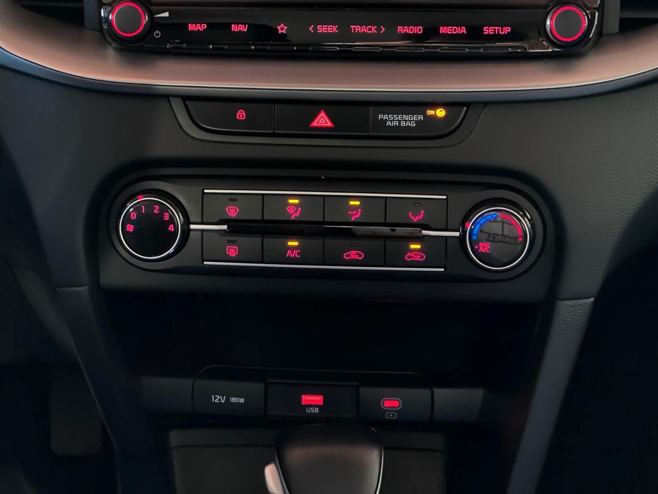 Kia Ceed 1.6 CRDi 136 CV MHEV DCT SW Business