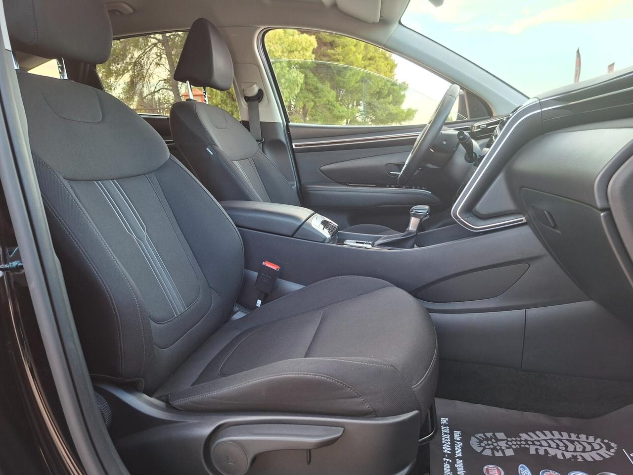 HYUNDAI TUCSON 1.6 CRDI-136cv*B-LED*NAVY*RADAR