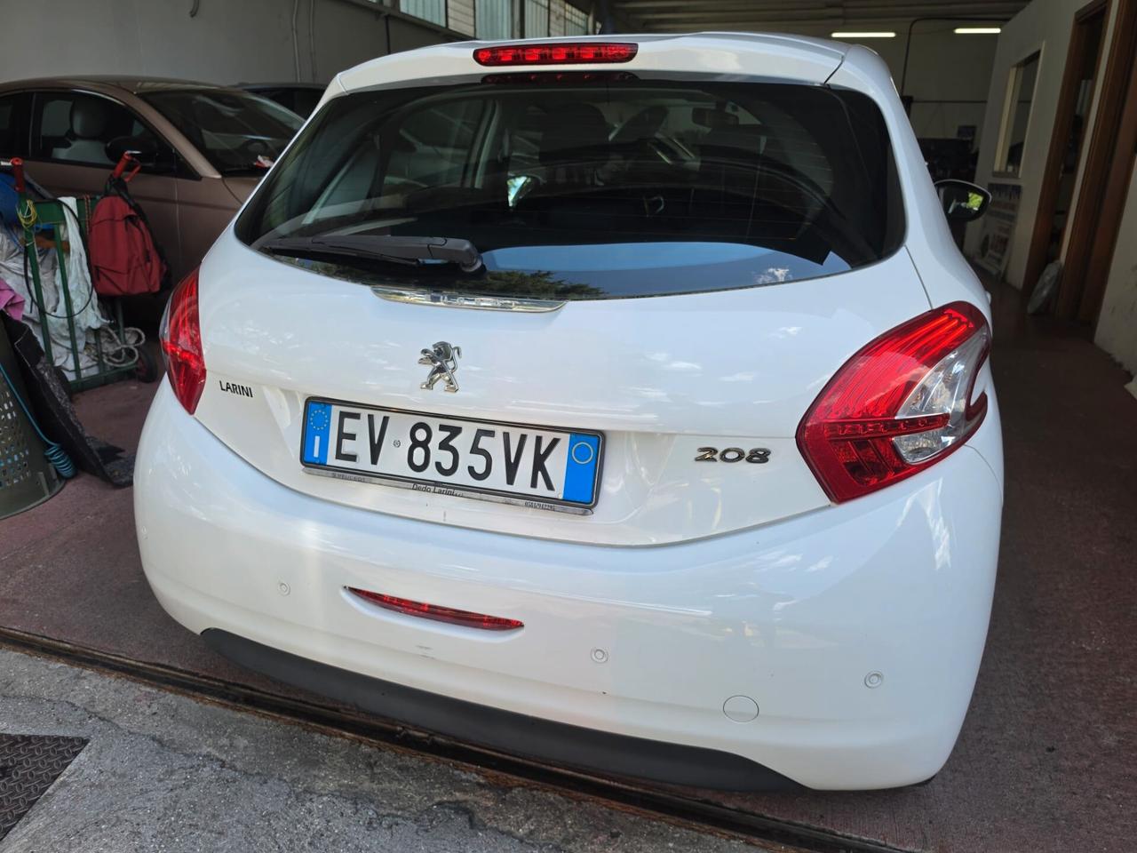 Peugeot 208 1.4 VTi 95 CV 5p GPL Allure rate dea 99,00