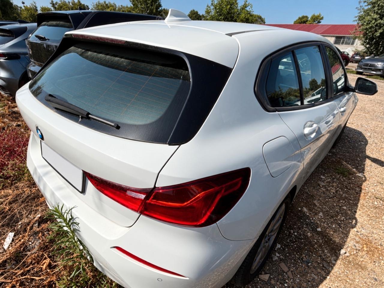 Bmw 116D 5p. Cambio automatico full optional