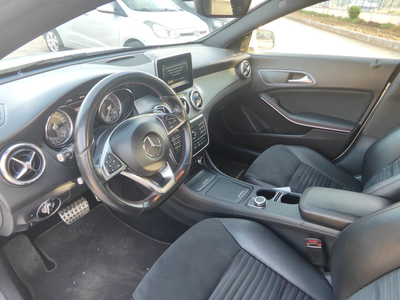 Mercedes CLA 200 CDI Automatic Premium del 2015