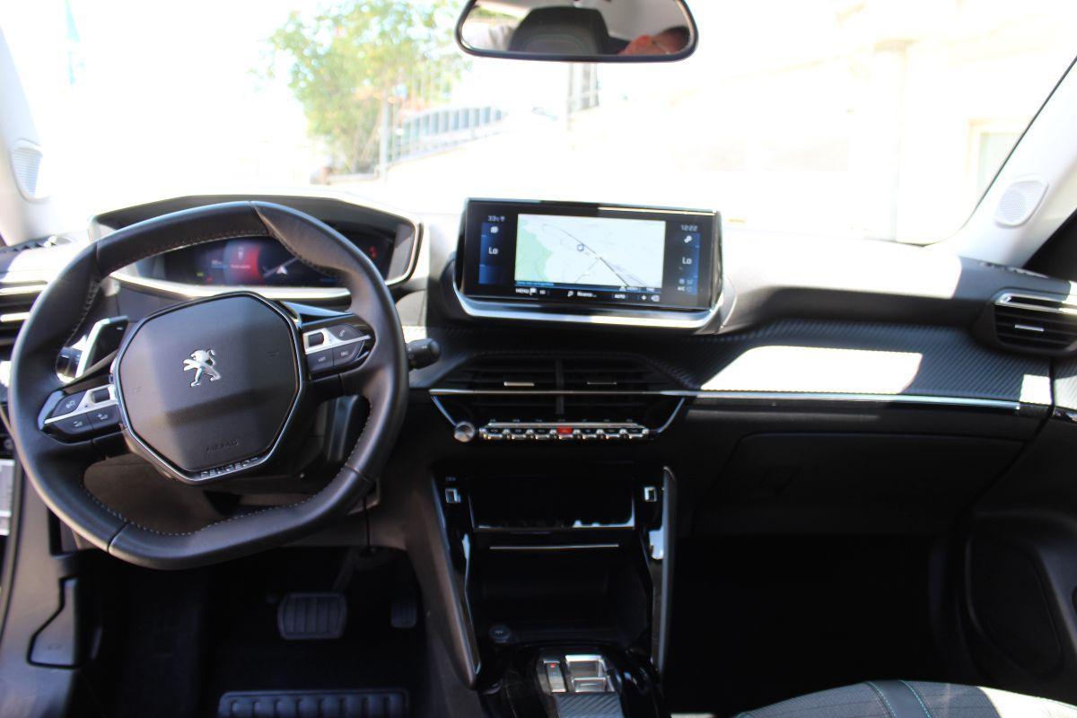 PEUGEOT - 2008 - BlueHDi 130 S&S EAT8 GT Pack