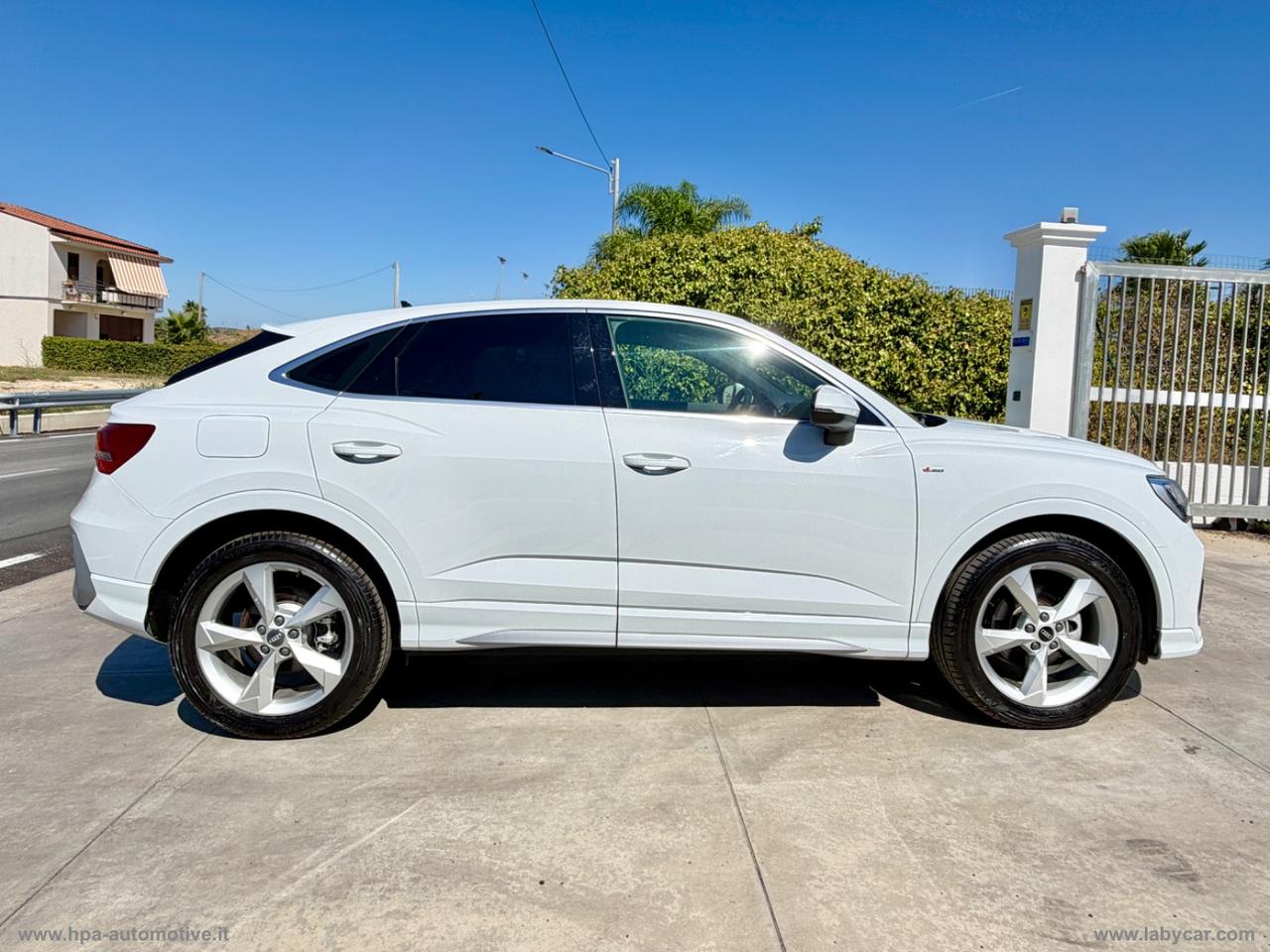 AUDI Q3 SPORTBACK 2.0TDI S-tronic S-Line LED NAVI PELLE CERCHI 19 RETROCAMERA