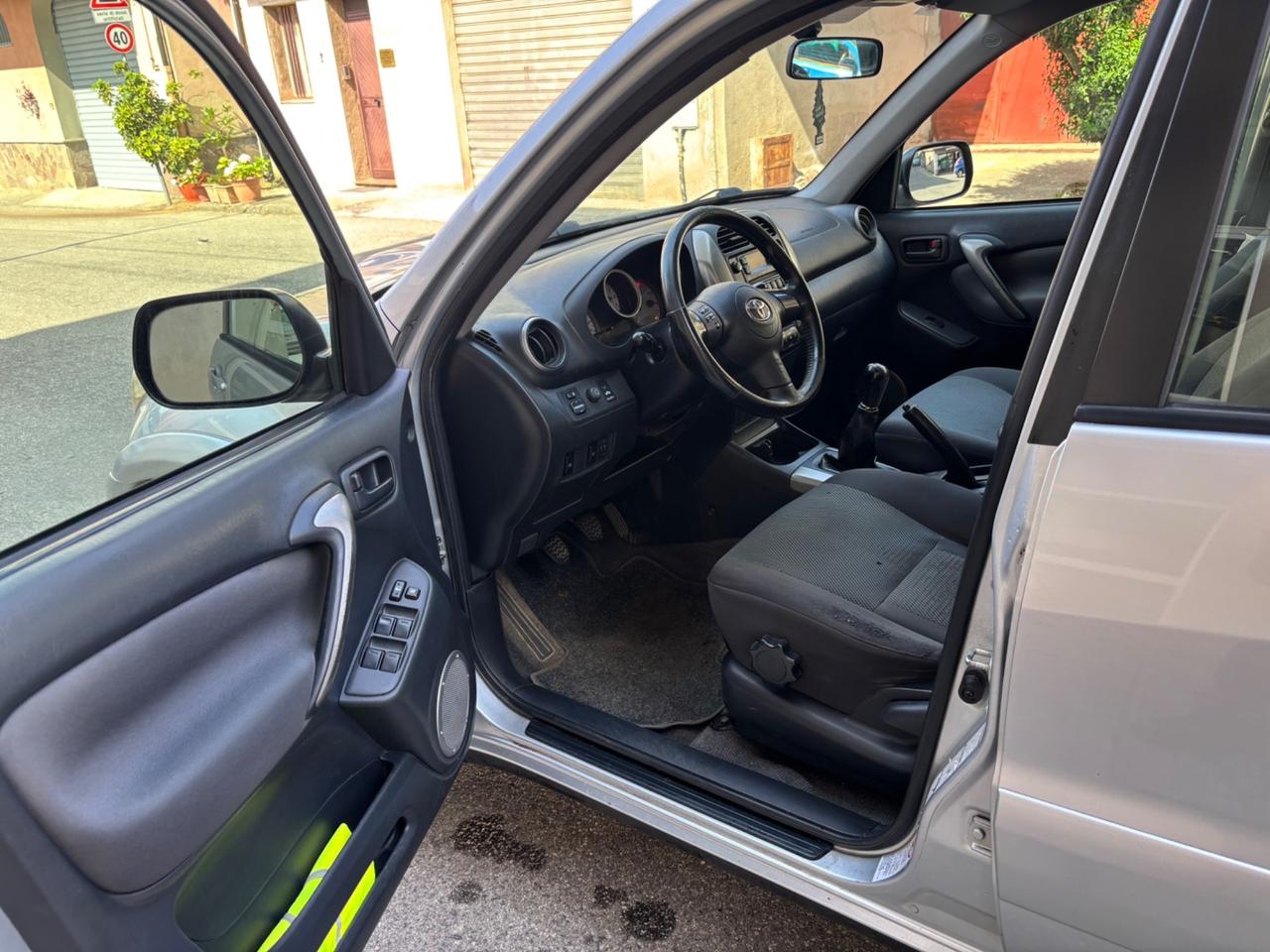 Toyota RAV 4 RAV4 2.0 Tdi D-4D cat 5 porte Sol