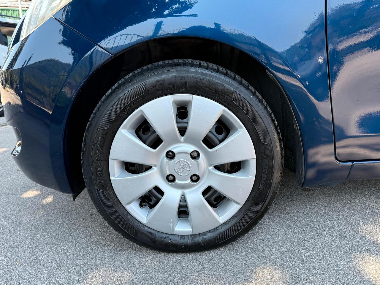 Toyota Yaris 1.0 VVT-i 69 CV 5P Sol