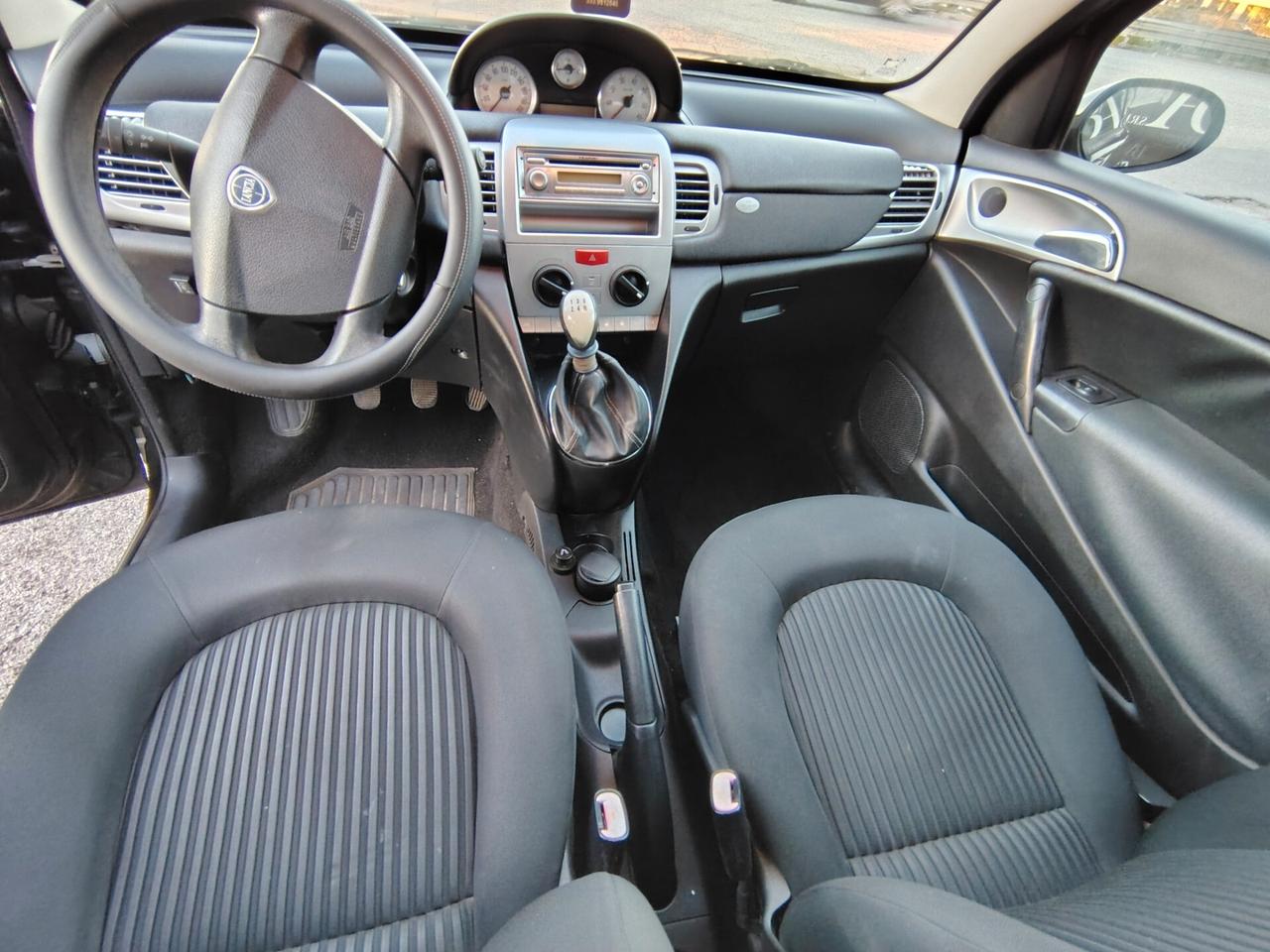 Lancia Ypsilon 1.4 Platino Ecochic GPL