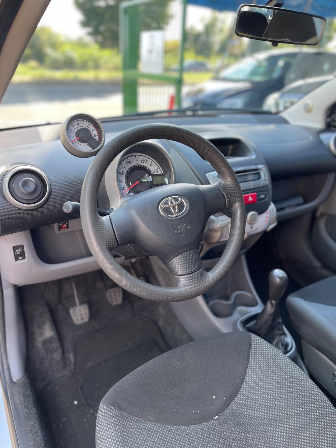 Toyota Aygo 1.0 12V VVT-i 3 porte Sol
