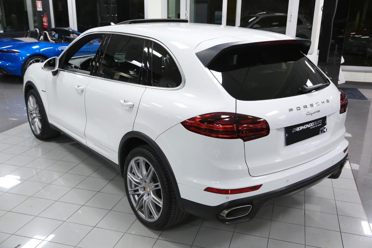 Porsche Cayenne 3.0 Diesel auto