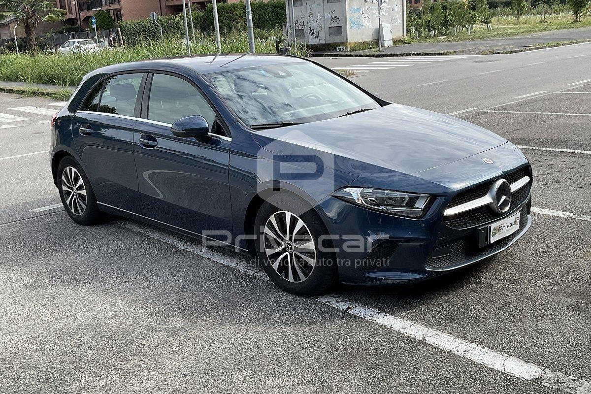 MERCEDES A 180 d Automatic Business