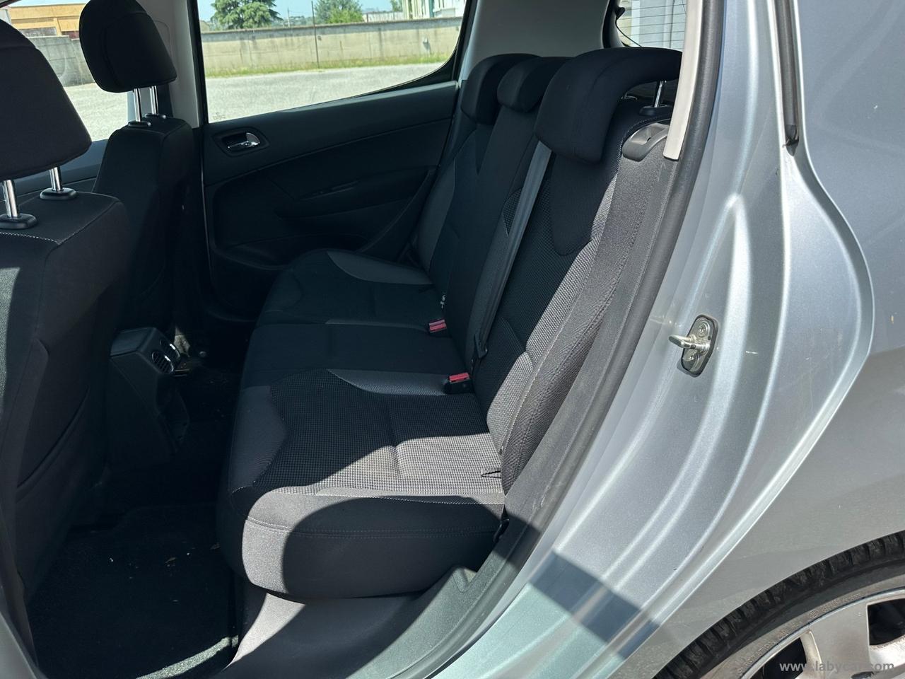 PEUGEOT 308 1.6 HDi 110 CV 5p.