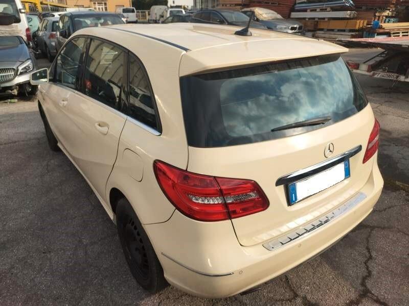 Mercedes-benz B 180 CDI BlueEFFICIENCY Executive