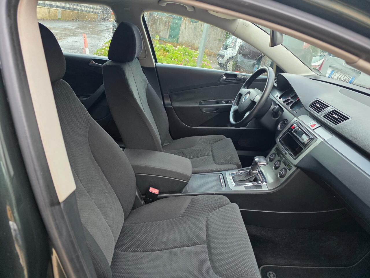 Volkswagen Passat 2.0 16V TDI Var. DSG Comfortline