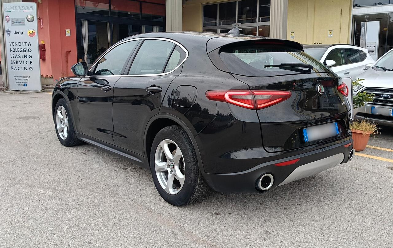 Alfa Romeo Stelvio 2.2 Turbodiesel 180 CV AT8 RWD Super