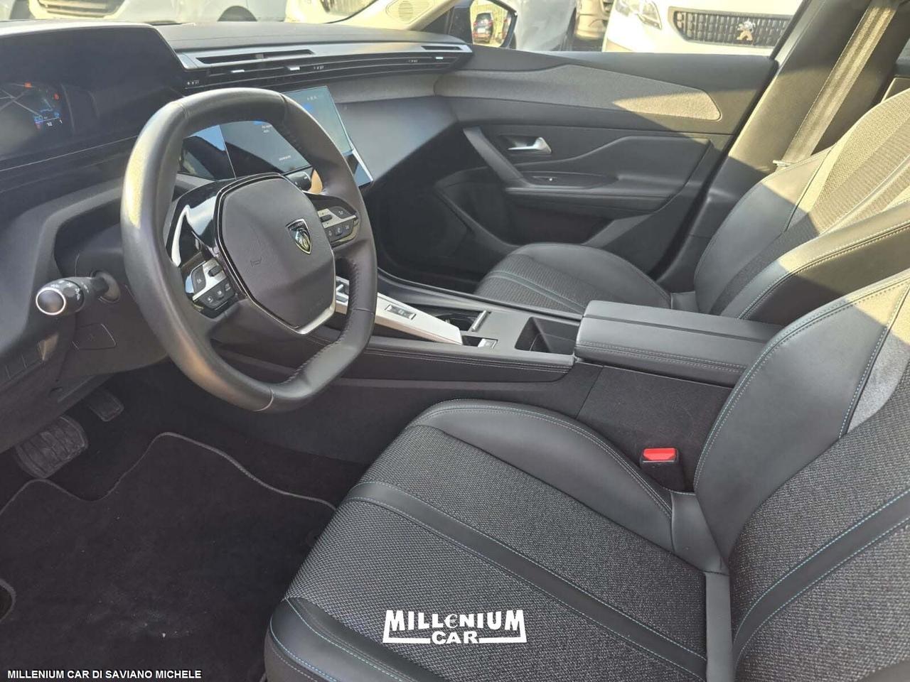 308 ALLURE 2023 DIESEL KM 70MILA