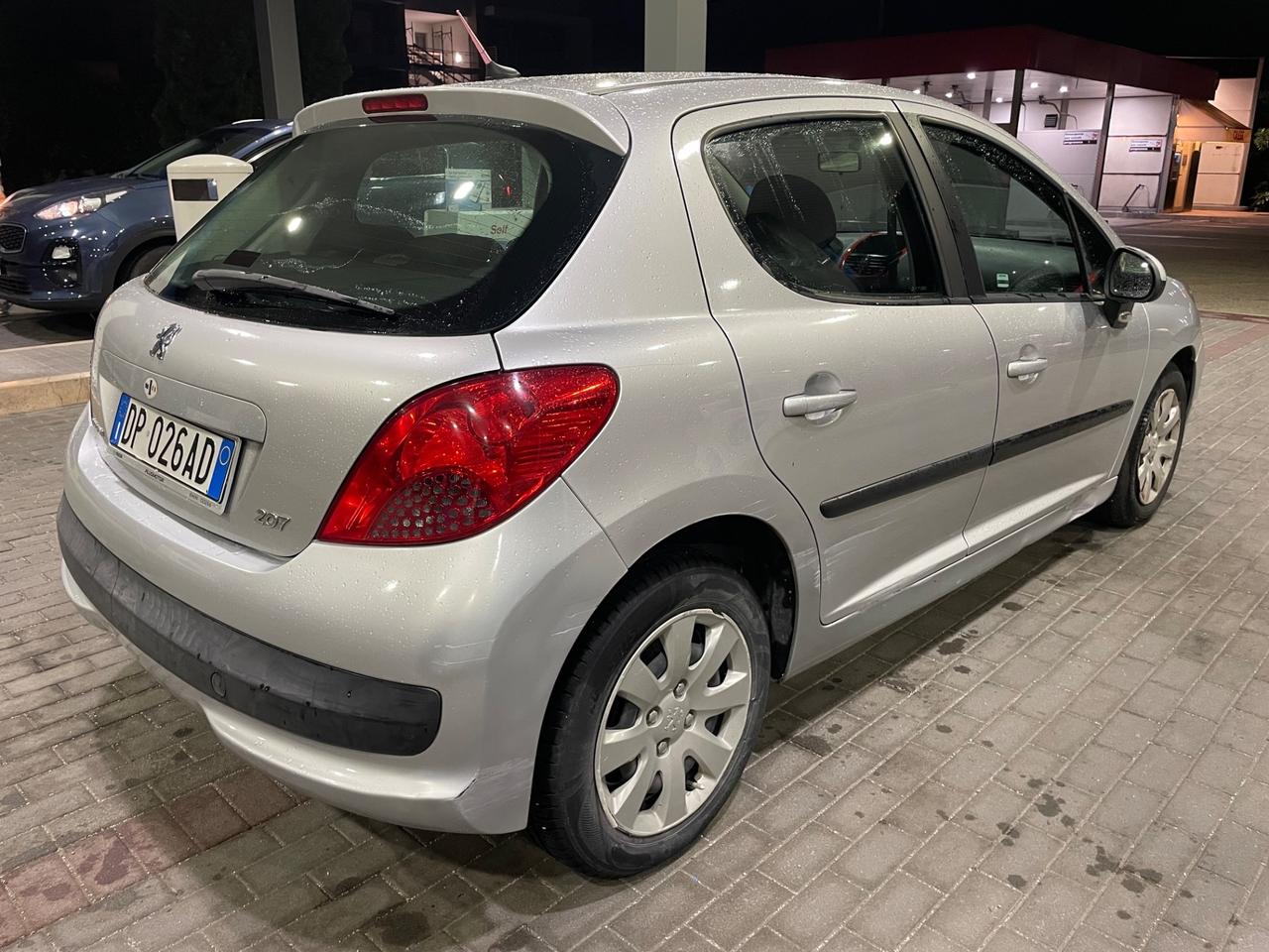 PEUGEOT 207 NEOPATENTATI 1.4 BENZINA/GPL 133.000 KM 2008.