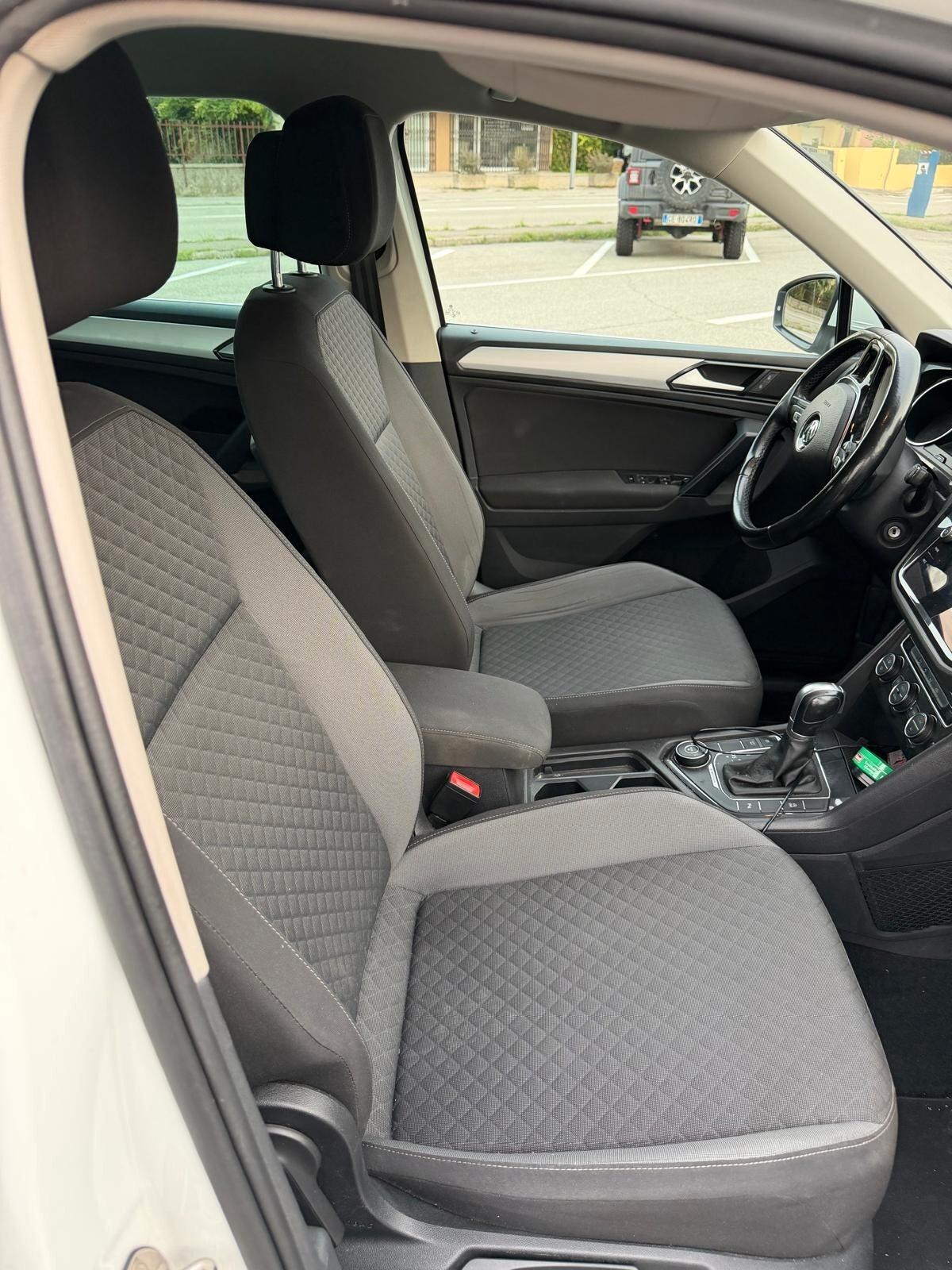 Volkswagen Tiguan 2.0 TDI SCR DSG 4MOTION Business BMT
