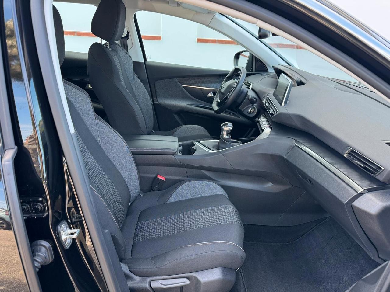 Peugeot 3008 BlueHDi