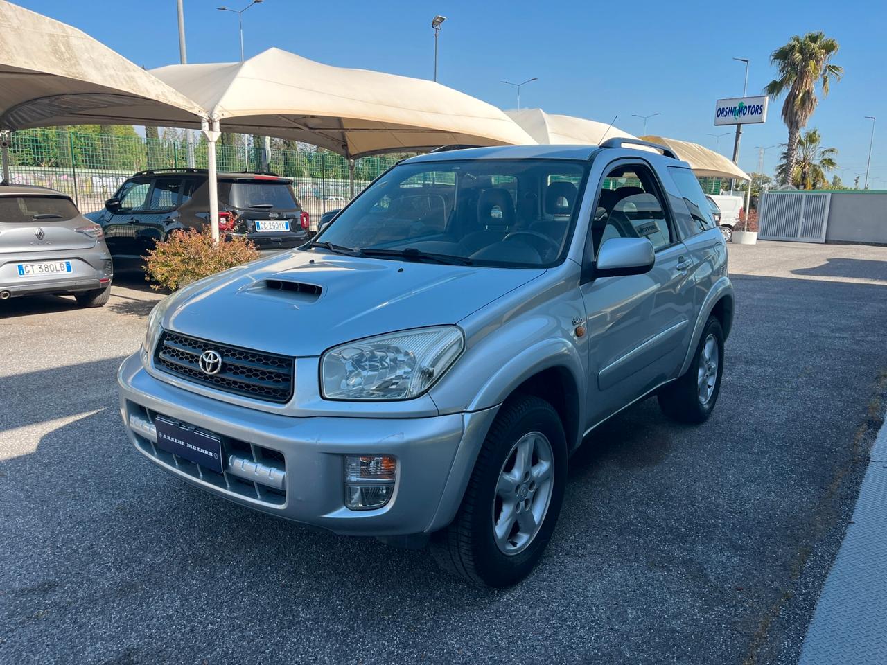 Toyota RAV 4 RAV4 2.0 Tdi D-4D cat 3 porte Sol