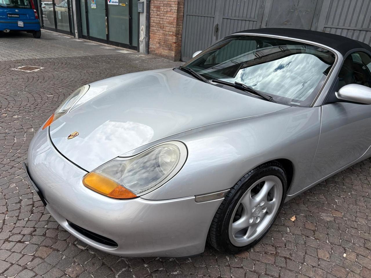 Porsche Boxster 2.5i 24V cat