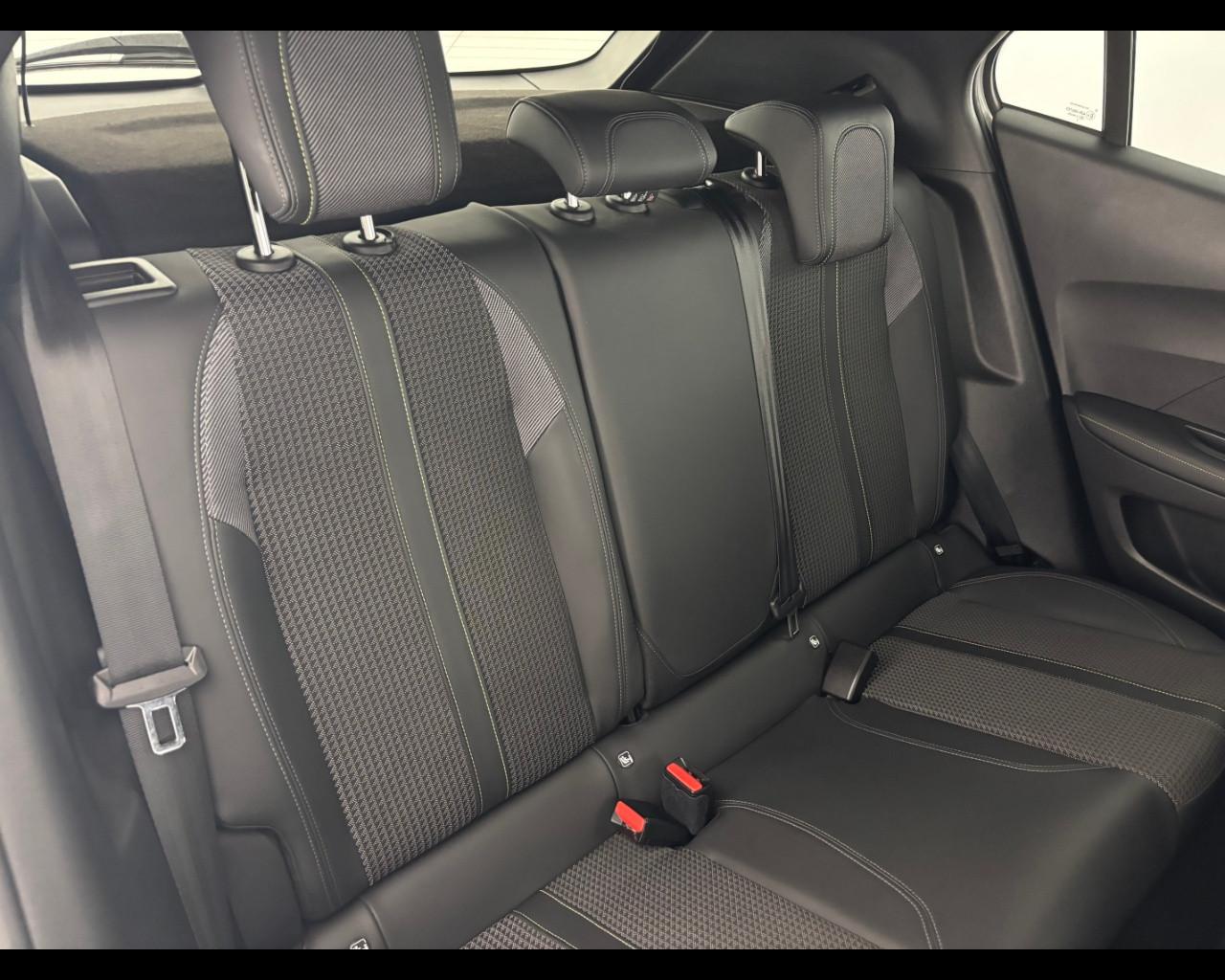 PEUGEOT 2008 1.5 bluehdi GT Line s&s 100cv