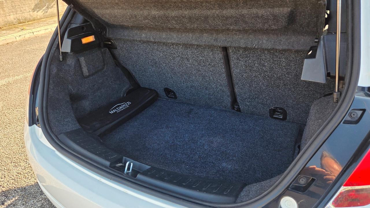 Lancia Ypsilon 1.2 69 CV 5 porte GPL Ecochic Platinum