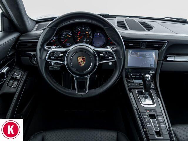 Porsche 911 3.0 Carrera 4 Coupé