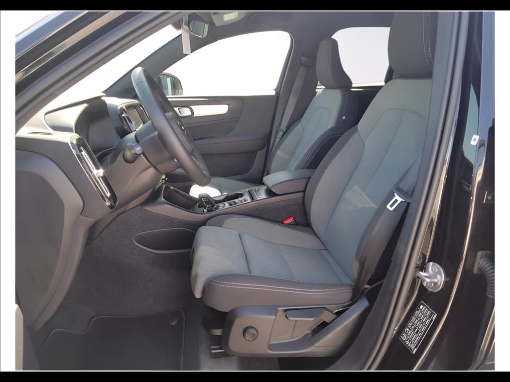 VOLVO XC40 2023 - XC40 2.0 b3 Core auto