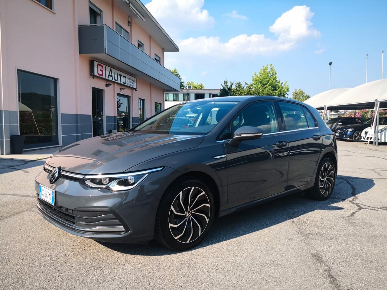 Volkswagen Golf 2.0 TDI 115CV Style **TELECAMERA**FULL LED**CAR PLAY**